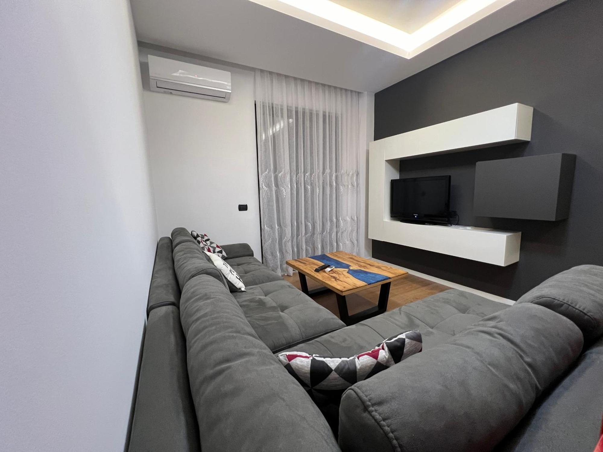 Downtown Grand Comfort Tiranë Luaran gambar